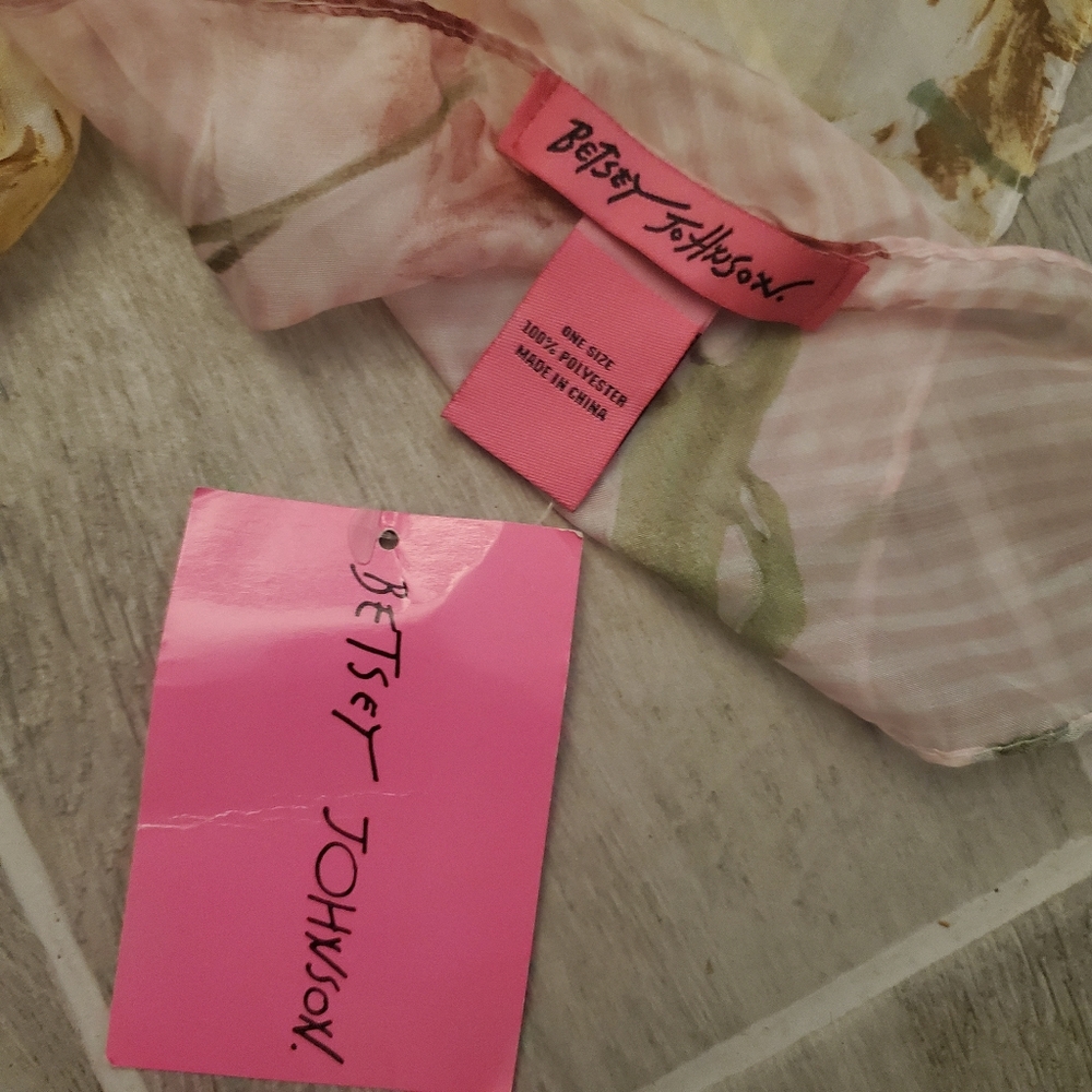 Besty Johnson Pink floral sheer scarf/wrap NWT - Picture 6 of 6
